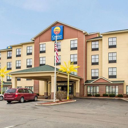 Comfort Inn & Suites Kent - University Area ภายนอก รูปภาพ
