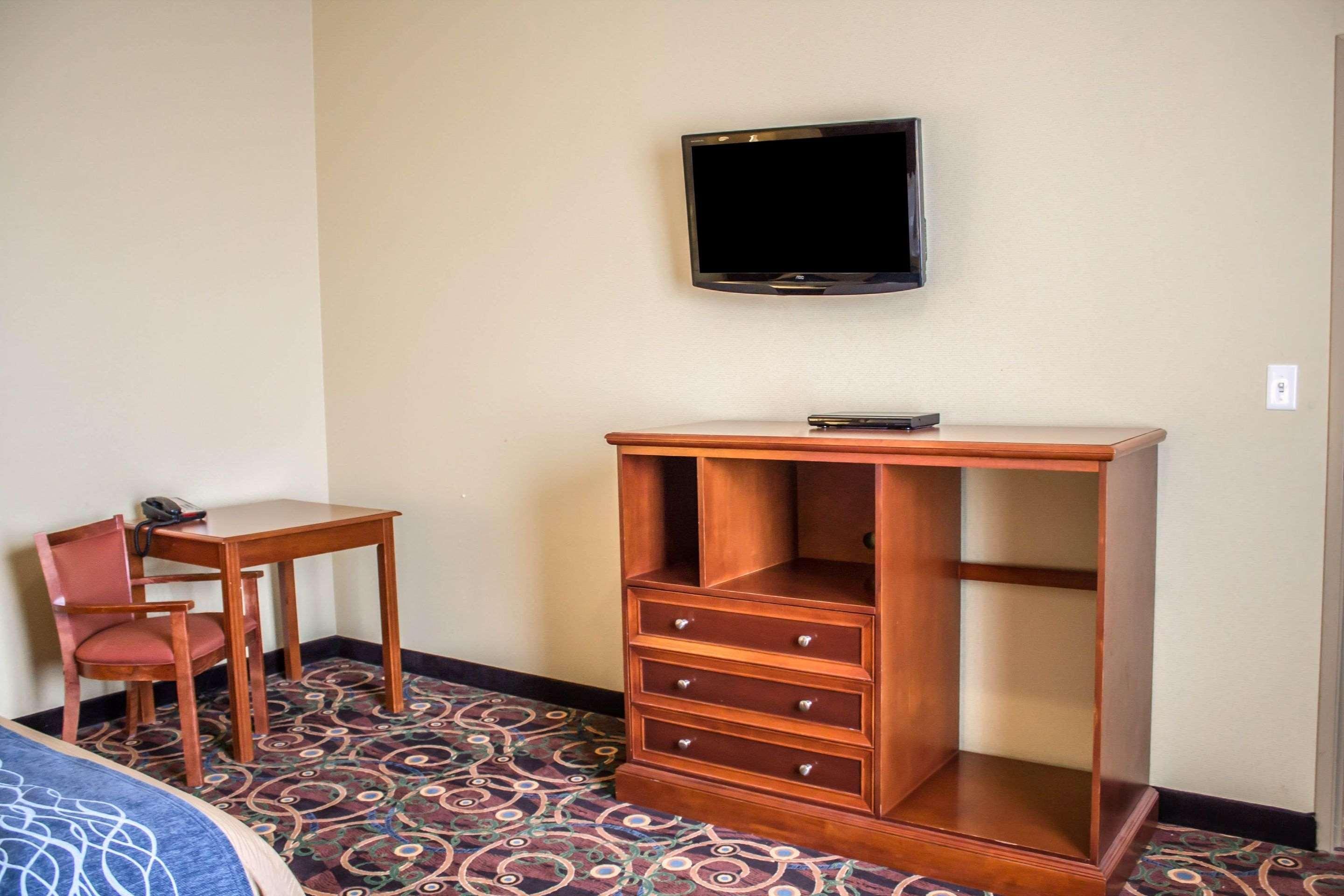 Comfort Inn & Suites Kent - University Area ภายนอก รูปภาพ