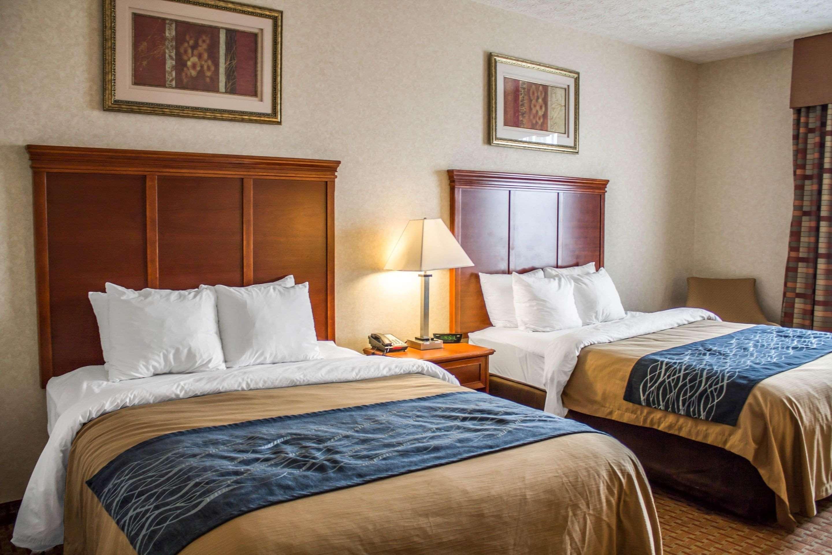 Comfort Inn & Suites Kent - University Area ภายนอก รูปภาพ